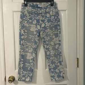 Westbound blue denim capris with white print. Size 2P. Worn once. Like new.